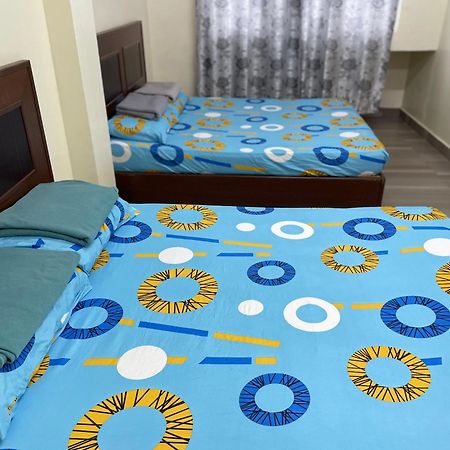 Kb Guesthouse Мерсинг Экстерьер фото